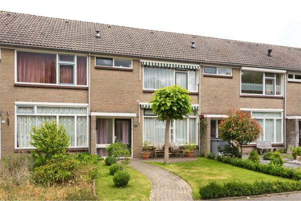 Woning Van Anrooijstraat 124 Oss