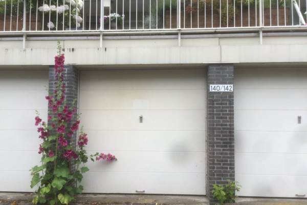 Garage Suzannaland 140 Den Haag