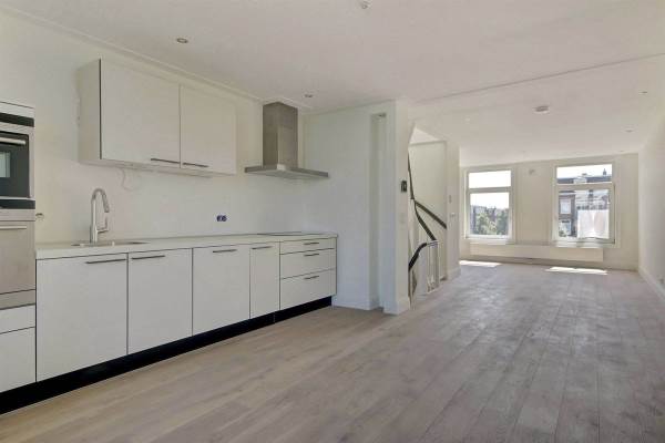 Woning Jacob van Lennepkade 388III-IV Amsterdam