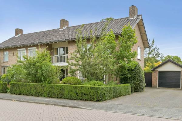 Woning Burgemeester Steinbachstraat 6 Drunen