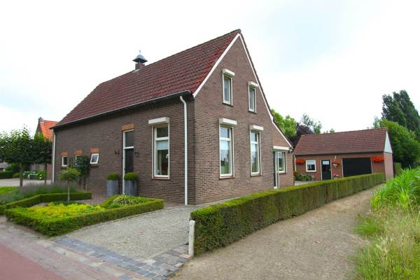 Woning Grotestraat 2 Sambeek