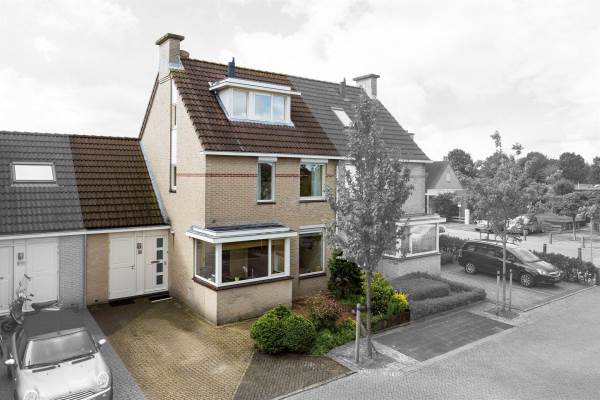 Woning Willem Versteeghstraat 17 Sassenheim