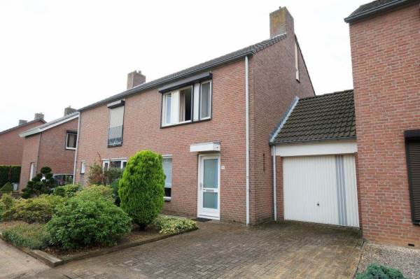 Woning Plataanstraat 8 Echt