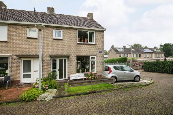 Woning Hakebos 7 Koedijk