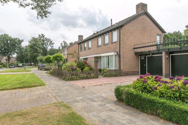 Woning Oudgenoegstraat 12 Roden