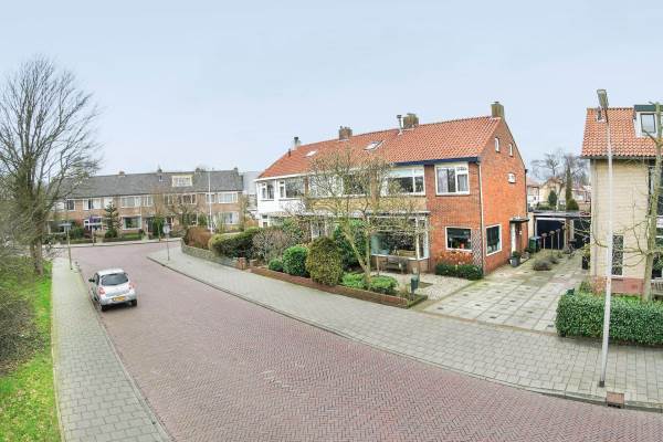 Woning Wolff en Dekenlaan 15 Driehuis Nh