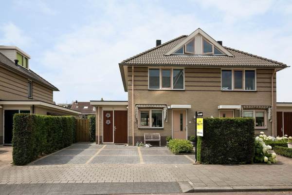 Woning Bezeel 51 Rhoon