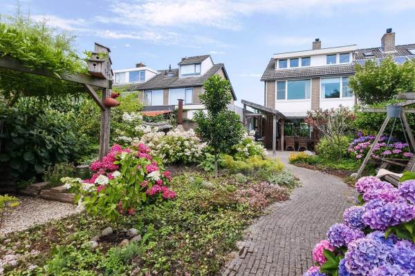 Woning T.M.C. Asserplantsoen 18 Zetten