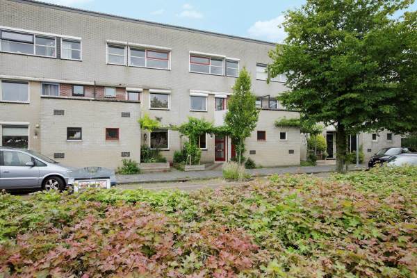 Woning Ko van Dijkstraat 27 Haarlem
