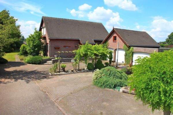 Woning Warandastraat 6 Sint Jansteen