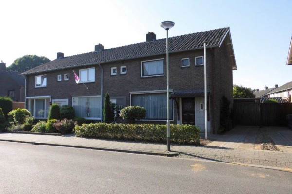 Woning Pastoor van Eijsstraat 17 Geleen