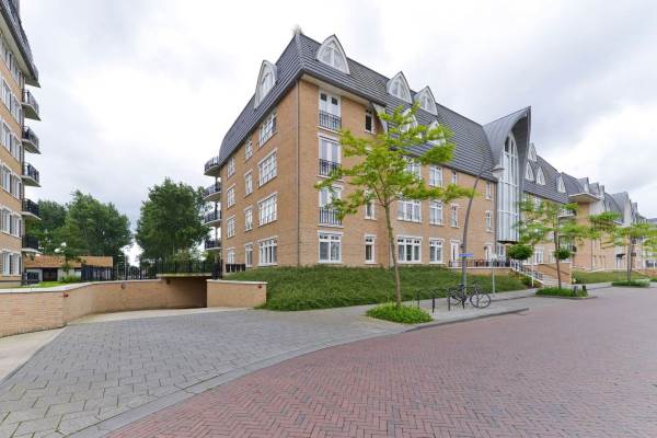 Woning Annie M.G. Schmidtlaan 338 Voorschoten