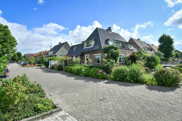 Woning van Dijklaan 2 Amstelhoek