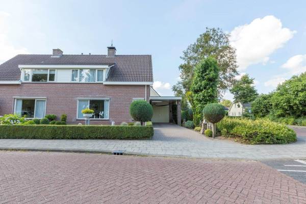 Woning Willem van Harselaarlaan 1 Nijkerk