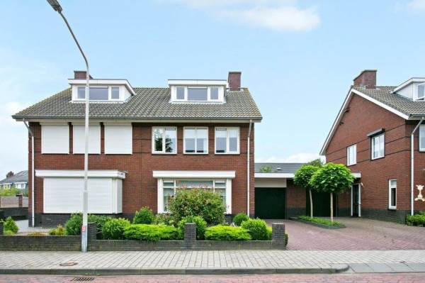 Woning in d' Hoef 34 Hoogerheide
