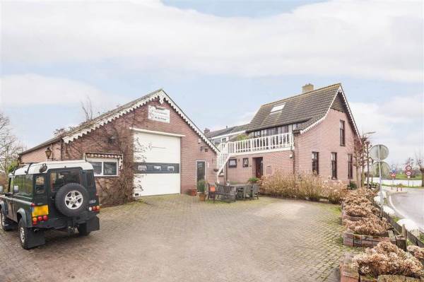 Woning Oosteinde 2 Waarder