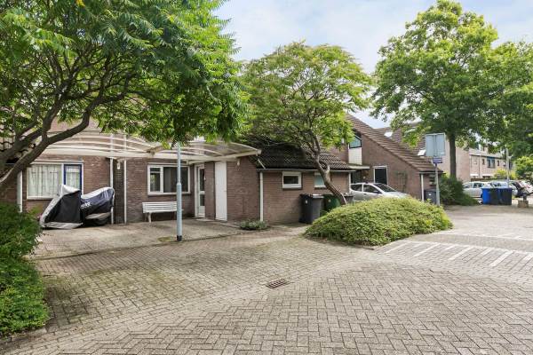 Woning Hooikamp 6 Leidschendam