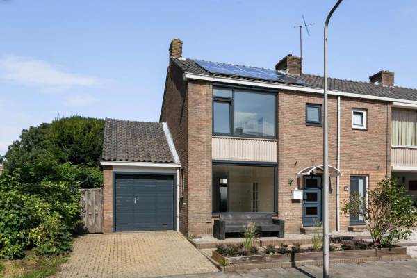 Woning Anth. Fokkerstraat 15 Zwijndrecht