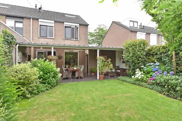 Woning Burgemeester van Hulstlaan 12A Heesch