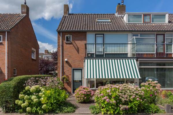 Woning Landmanshof 21 Hendrik-Ido-Ambacht