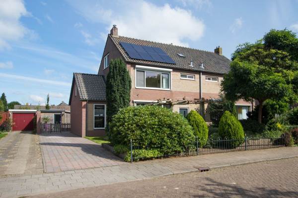 Woning Burg. Jhr Dr A. Boreellaan 5 Bathmen