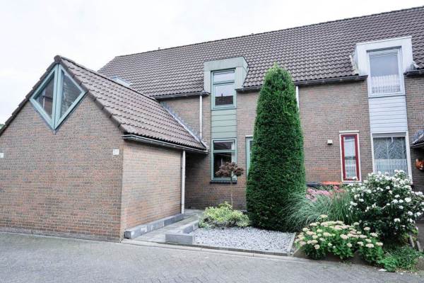 Woning Brandnetel 26 Zwaag