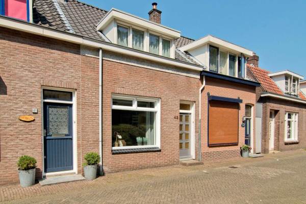 Woning St. Walburgbuitensingel 42 Tiel