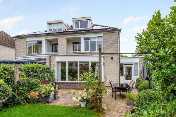 Woning Freule Wttewaall van Stoetwegensingel 10 Pijnacker