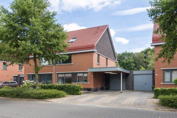 Woning Bosbeekjuffer 27 Enschede