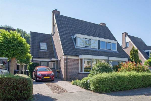 Woning Middelgronden 54 Huizen
