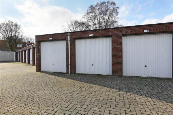 Garage Van Lennepstraat 1-18 Tilburg