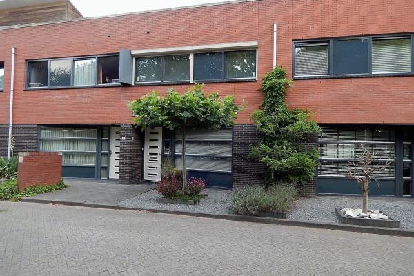 Woning Martinus Nijhofflaan 10 Roosendaal