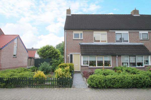 Woning Munnikenwoud 34 Zwaag