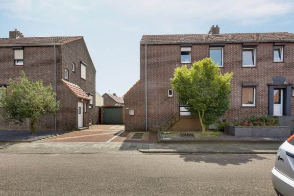 Woning Esdoornstraat 46 Landgraaf
