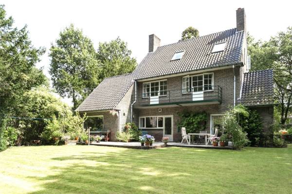 Woning Flevolaan 10 Huizen