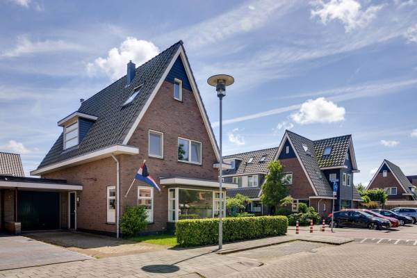 Woning Pioenrooslaan 12 Wateringen