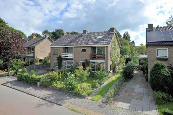 Woning Van Bergenlaan 15 Castricum