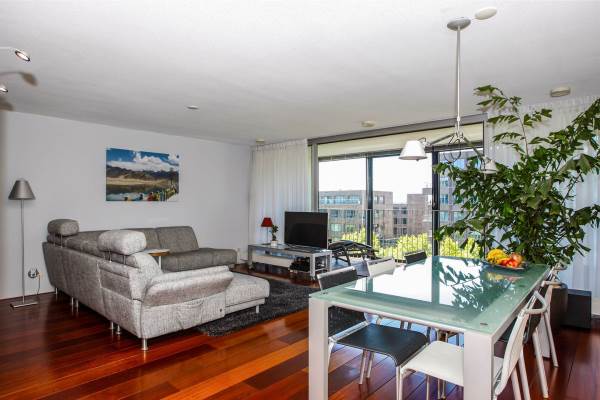 Woning Laan op Zuid 882 Rotterdam