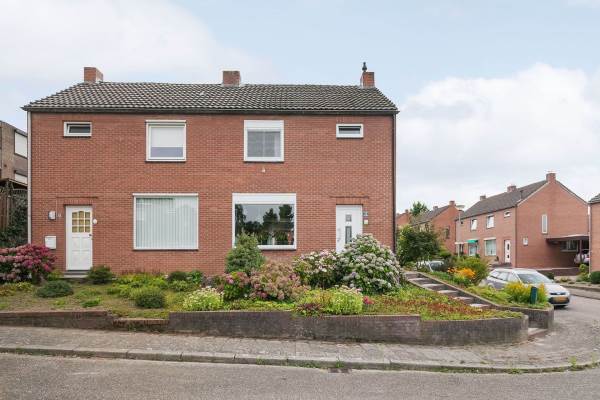 Woning Burgemeester Smeetsstr 8 Gronsveld