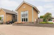 Woning Amandelgaarde 26 Hendrik-Ido-Ambacht