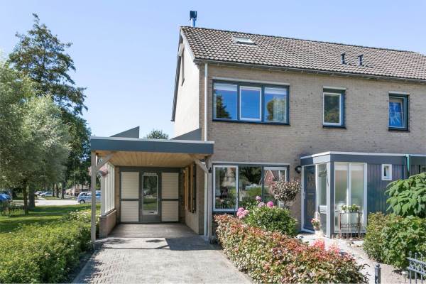 Woning De IJsvogel 13 Vriezenveen