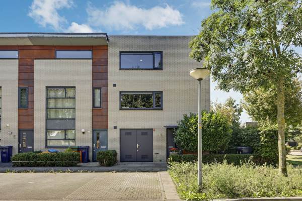 Woning Suze Robertsonstraat 1 Almere