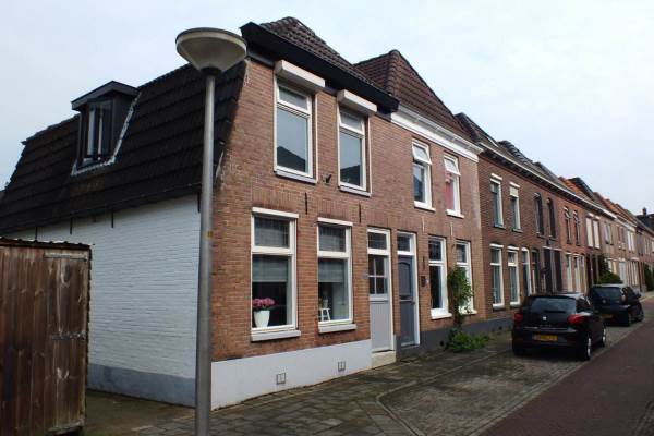 Woning Burg ten Veldestr 83 Genemuiden