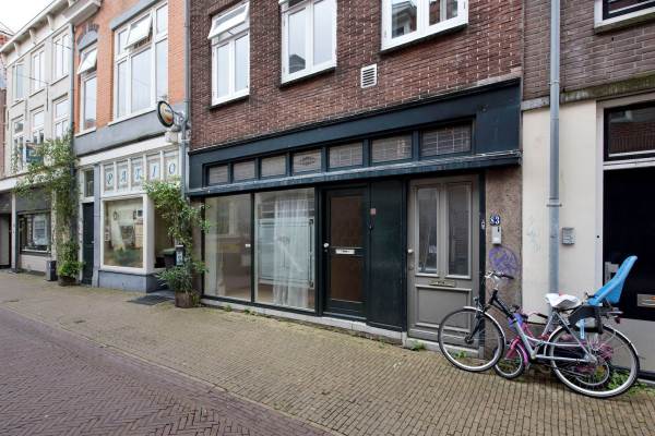 Woning Kleine Houtstraat 83zwart Haarlem