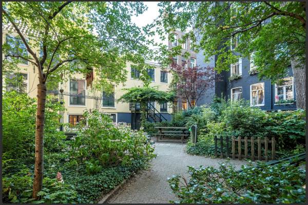 Woning Raamplein 36 Amsterdam