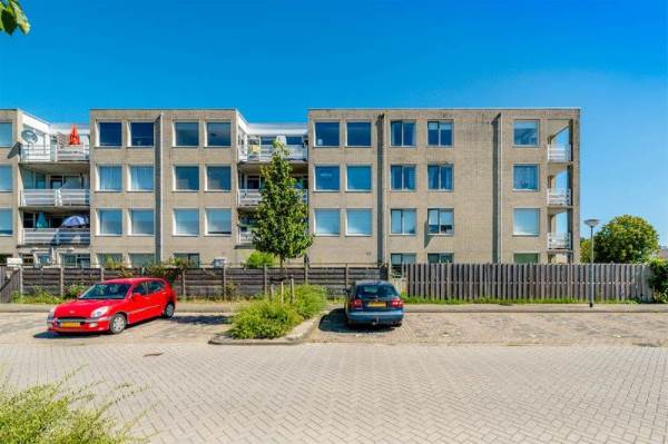 Woning J.T.P. Bijhouwerhof 81 Almere