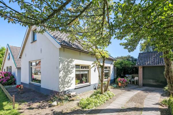 Woning De Eng 2 Kapel Avezaath, Gem. Tiel