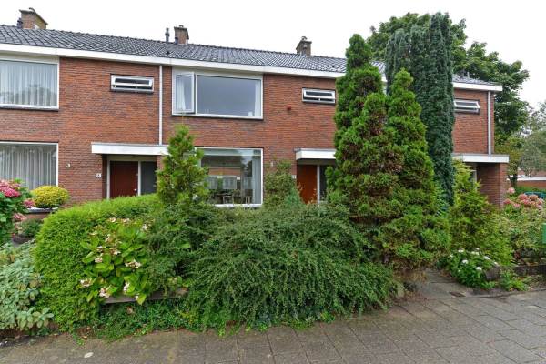Woning Jan van Brakelplantsoen 9 Voorschoten