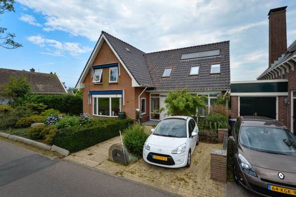 Woning dijk 153 Krommenie
