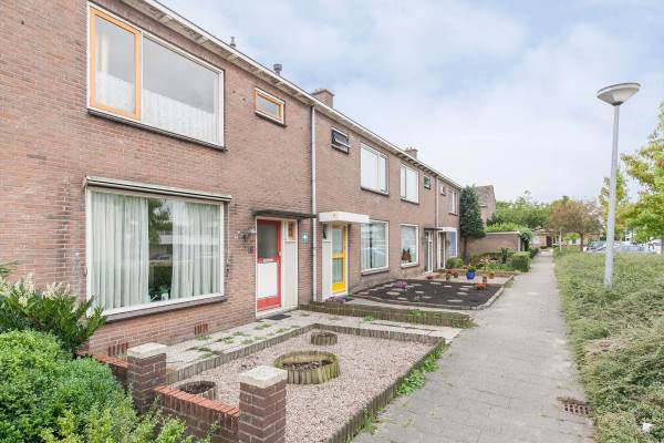 Woning Van Roozendaalstraat 16 Spanbroek